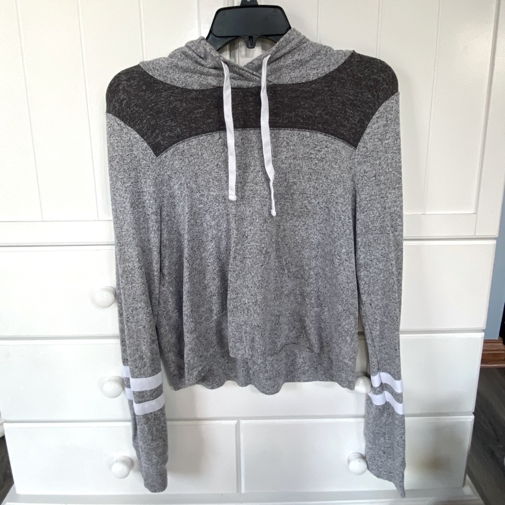 Hollister black & grey cropped hoodie/lounge wear